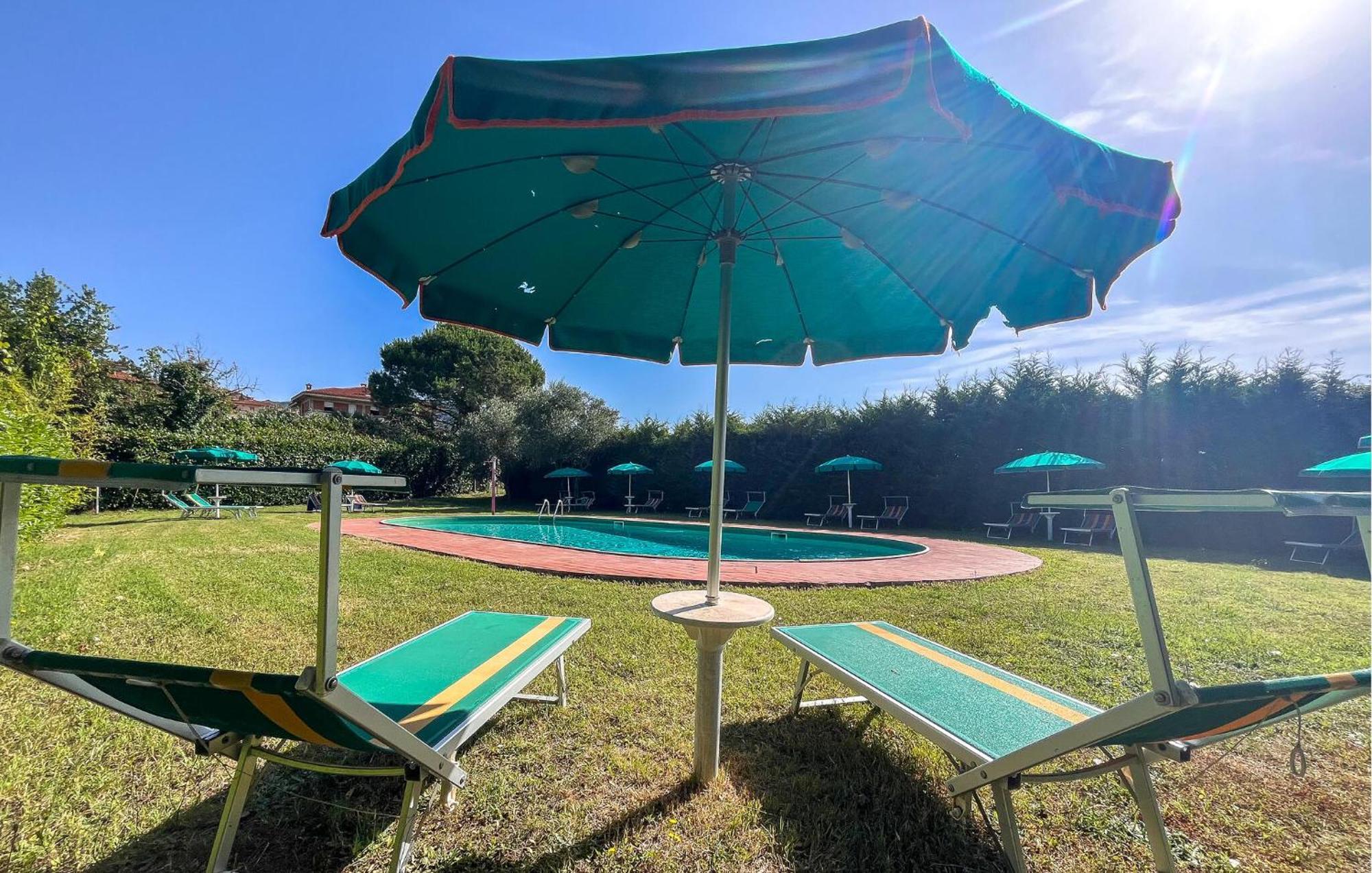 Lovely Apartment In Tuoro Sul Trasimeno With Wifi Exterior photo